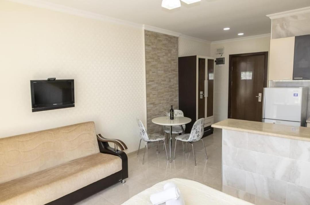 Apartment Orbi Lux Батуми Экстерьер фото